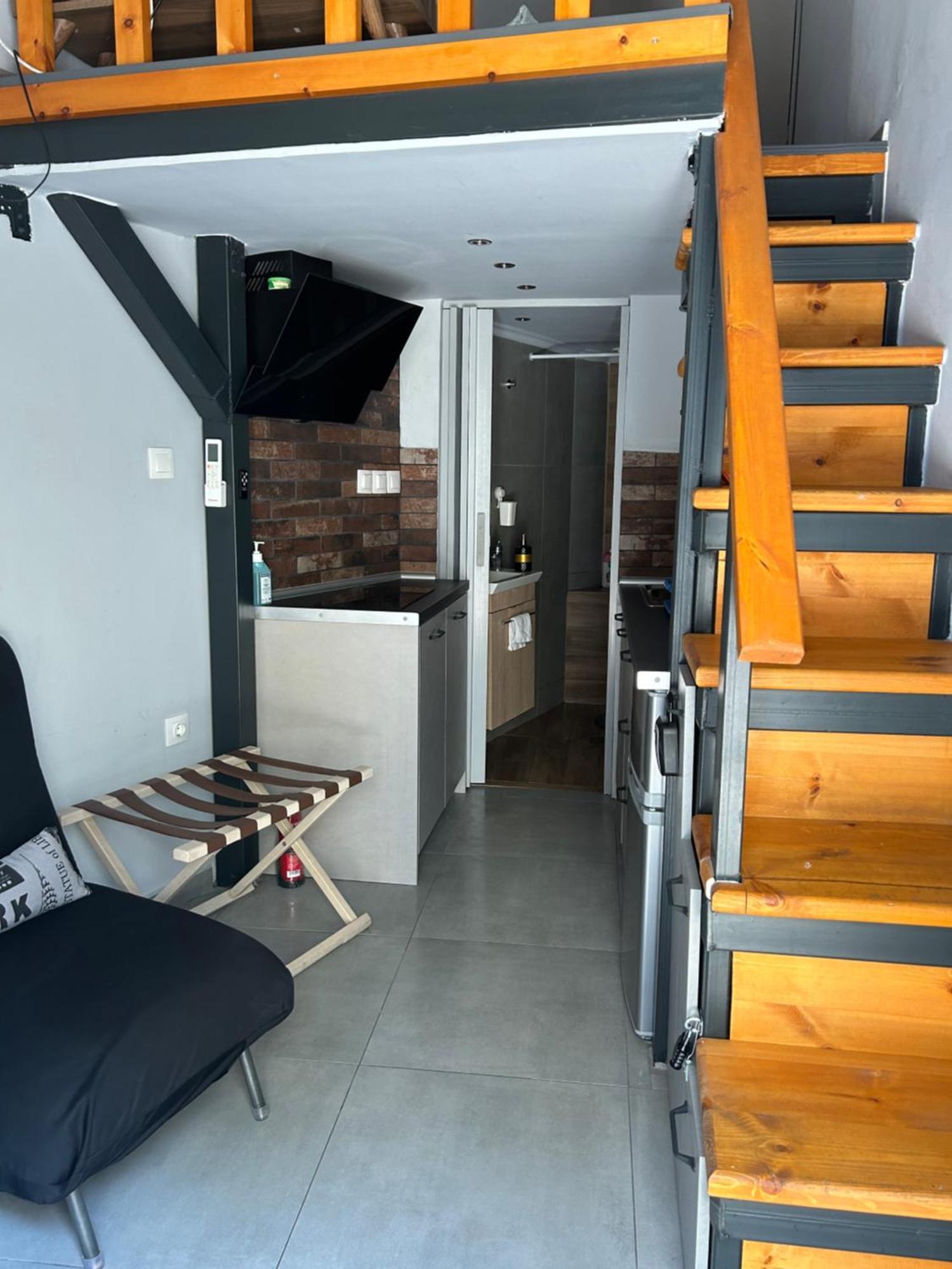 Youth Loft In Ano Poli Θεσσαλονίκη Εξωτερικό φωτογραφία